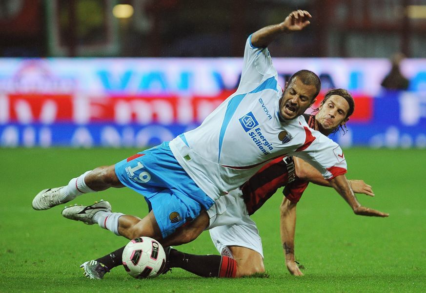 周六威廉闯三关:卡塔尼亚主场难胜 周六威廉闯三关:卡塔尼亚主场难胜